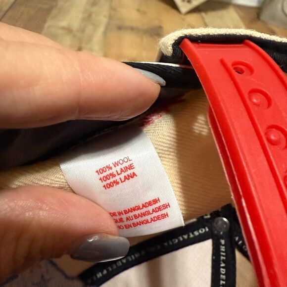 Washington Capitals Mitchell & Ness NHL Snapback Hat Cap Logo 2011 - Picture 8 of 10